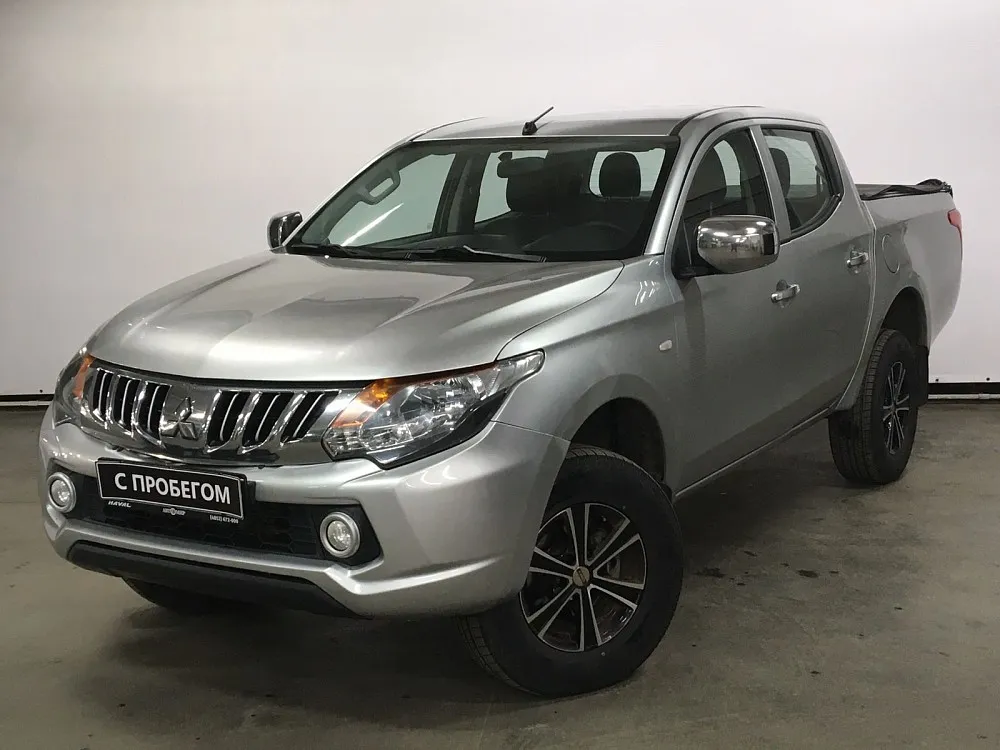 Mitsubishi L200 Image 1